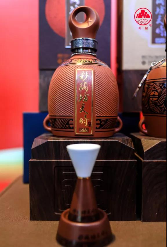 吸引開封800精英參會, 彩陶坊天時 名家講壇 再現豫酒文化魅力