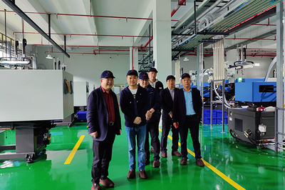 貴州珍酒總經(jīng)理郭總一行赴貴州百世佳考察指導，共探酒業(yè)銷售新機遇