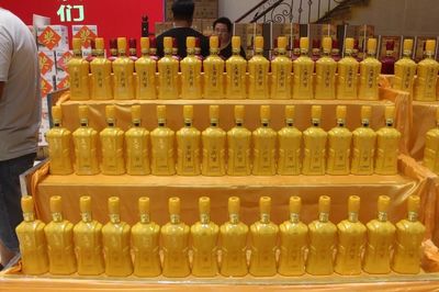 皇溝御酒1999新品發(fā)布，開啟中秋訂貨新篇章——2017皇溝酒業(yè)中秋訂貨會暨新品發(fā)布會圓滿舉行